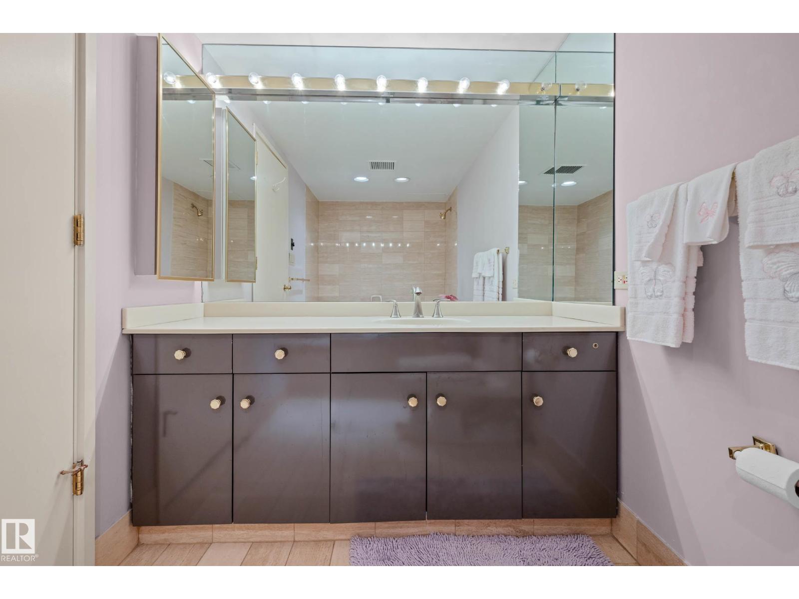 #603 10010 119 ST NW - 45