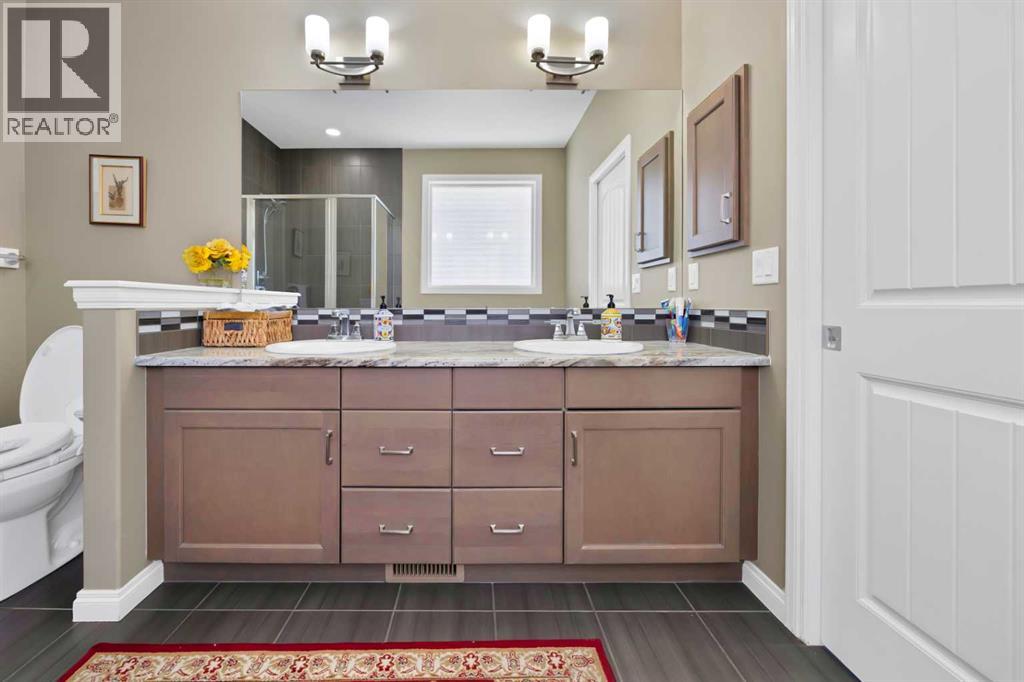 128 Nolanlake View N - 25