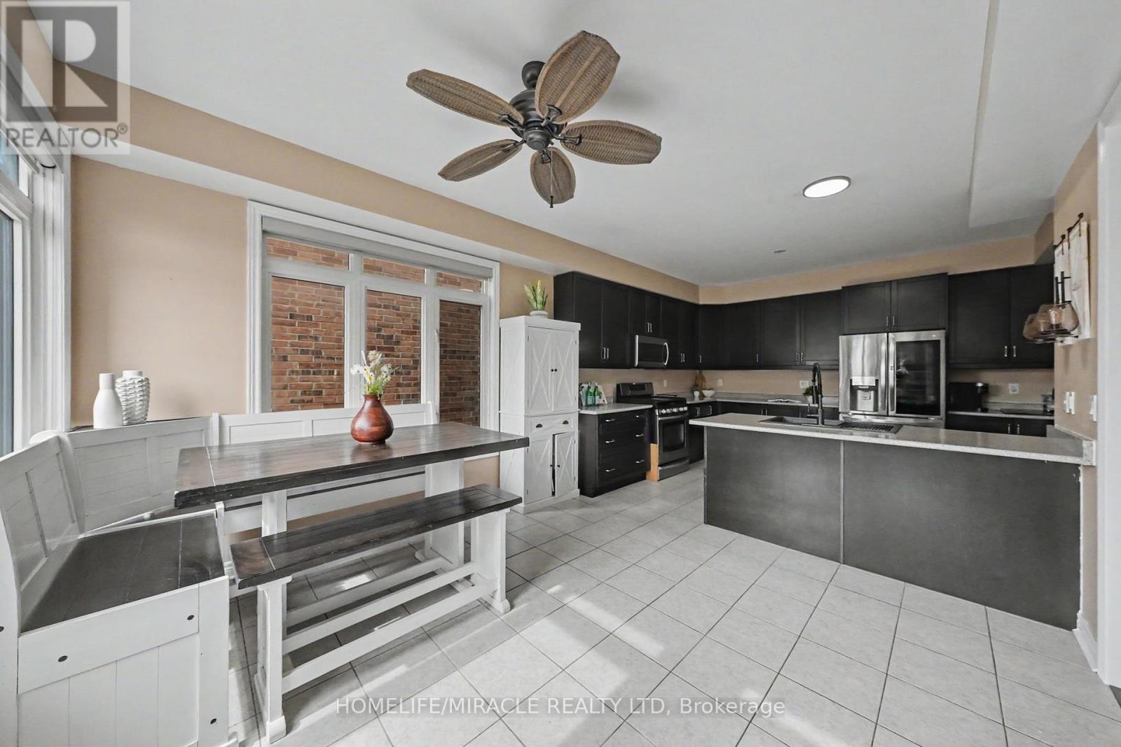 14 WILLOUGHBY WAY - 17