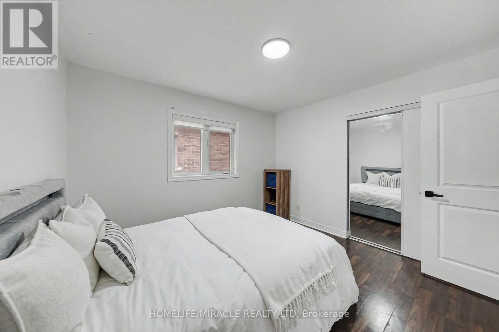 14 WILLOUGHBY WAY - 27