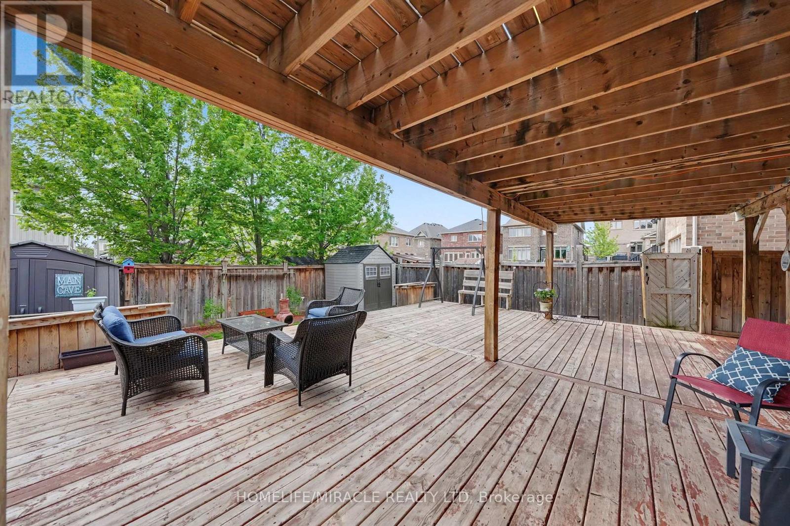 14 WILLOUGHBY WAY - 44