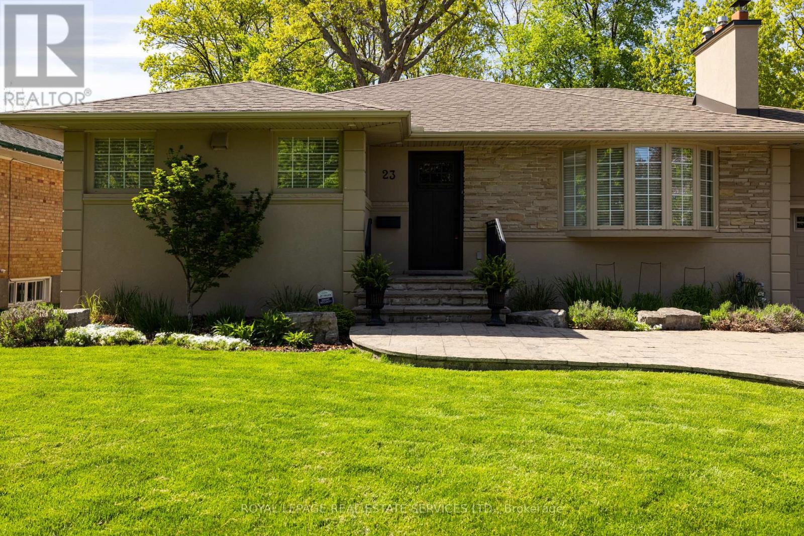 23 GLENMANOR DRIVE - 34