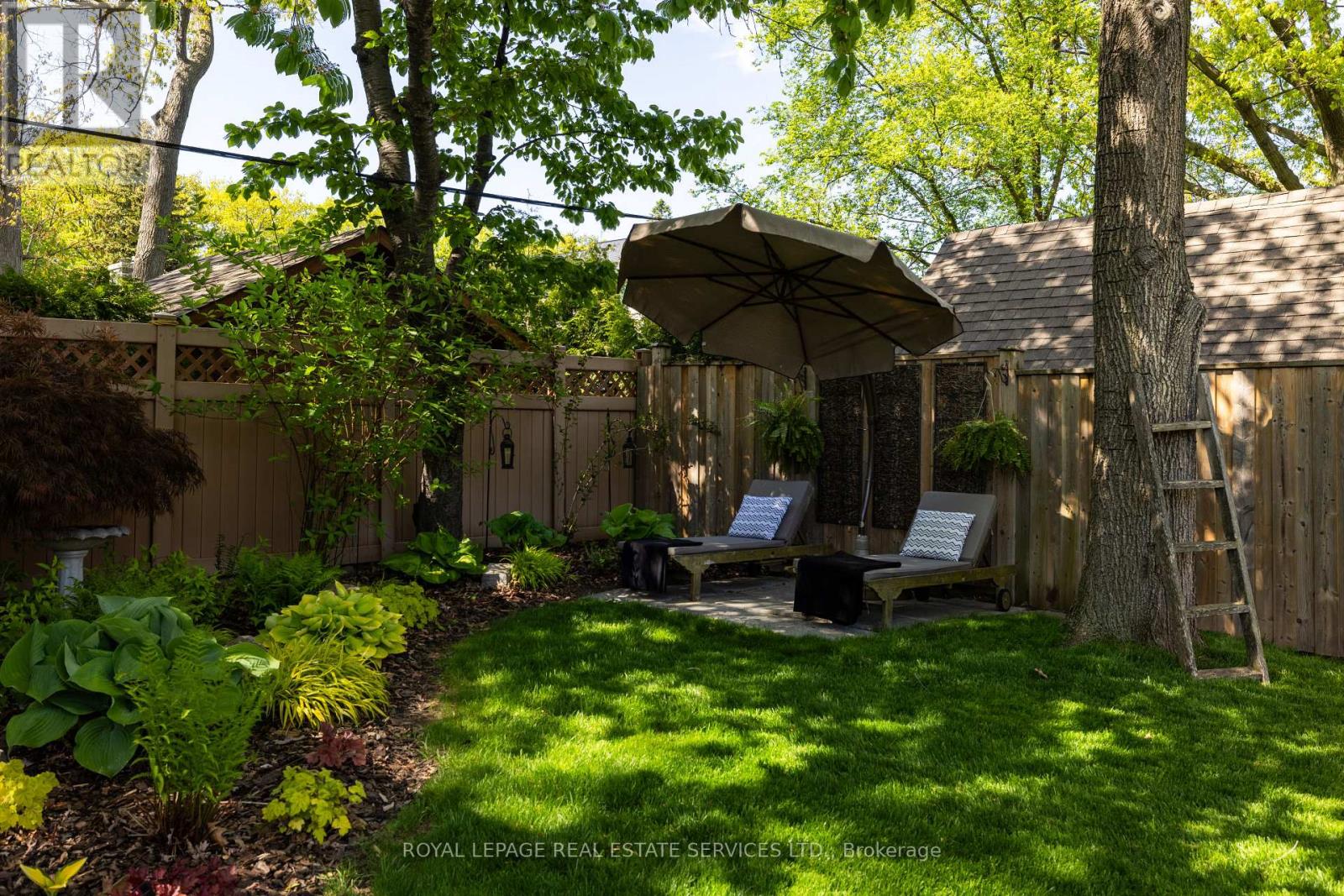 23 GLENMANOR DRIVE - 37