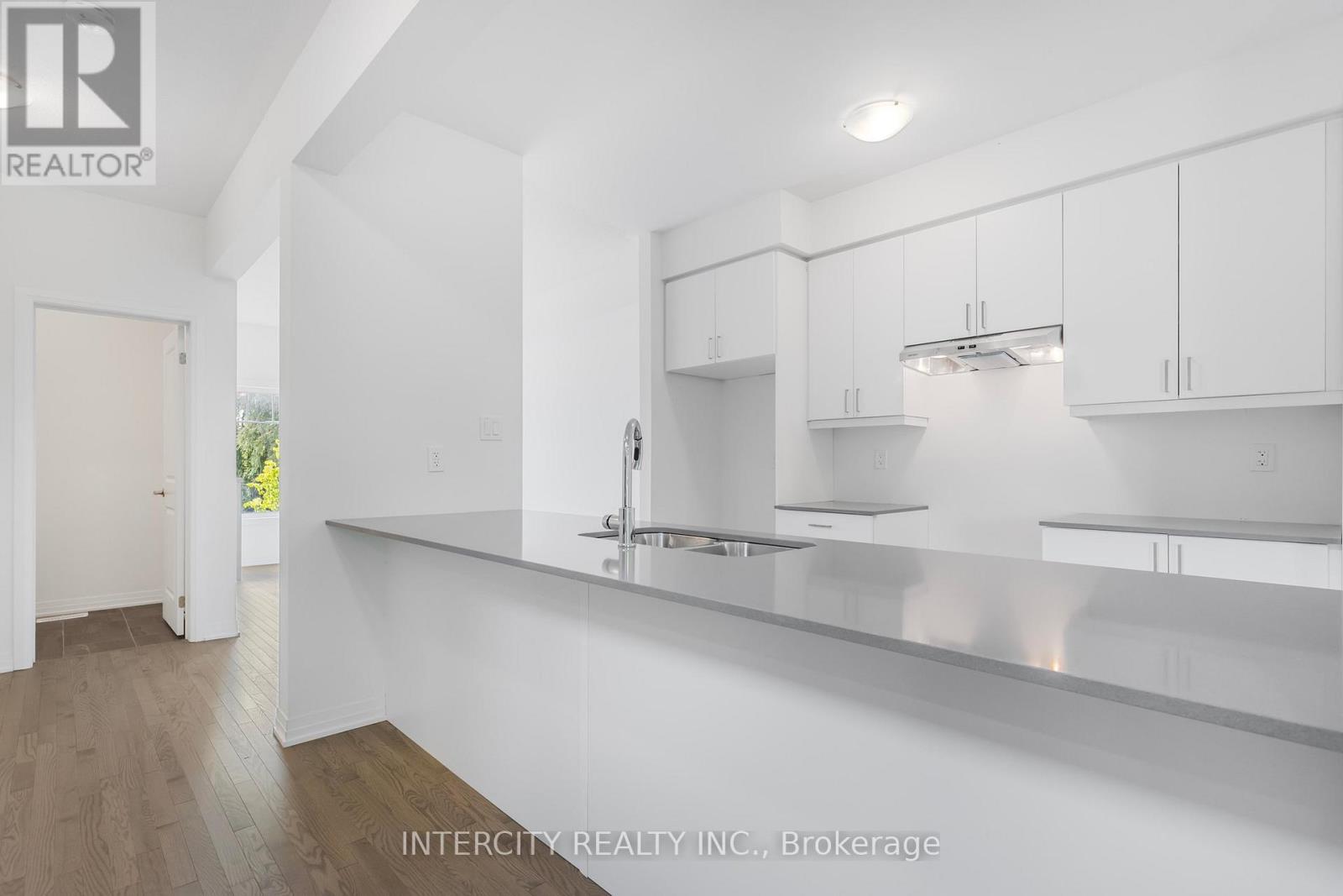 327 QUEBEC STREET - 17