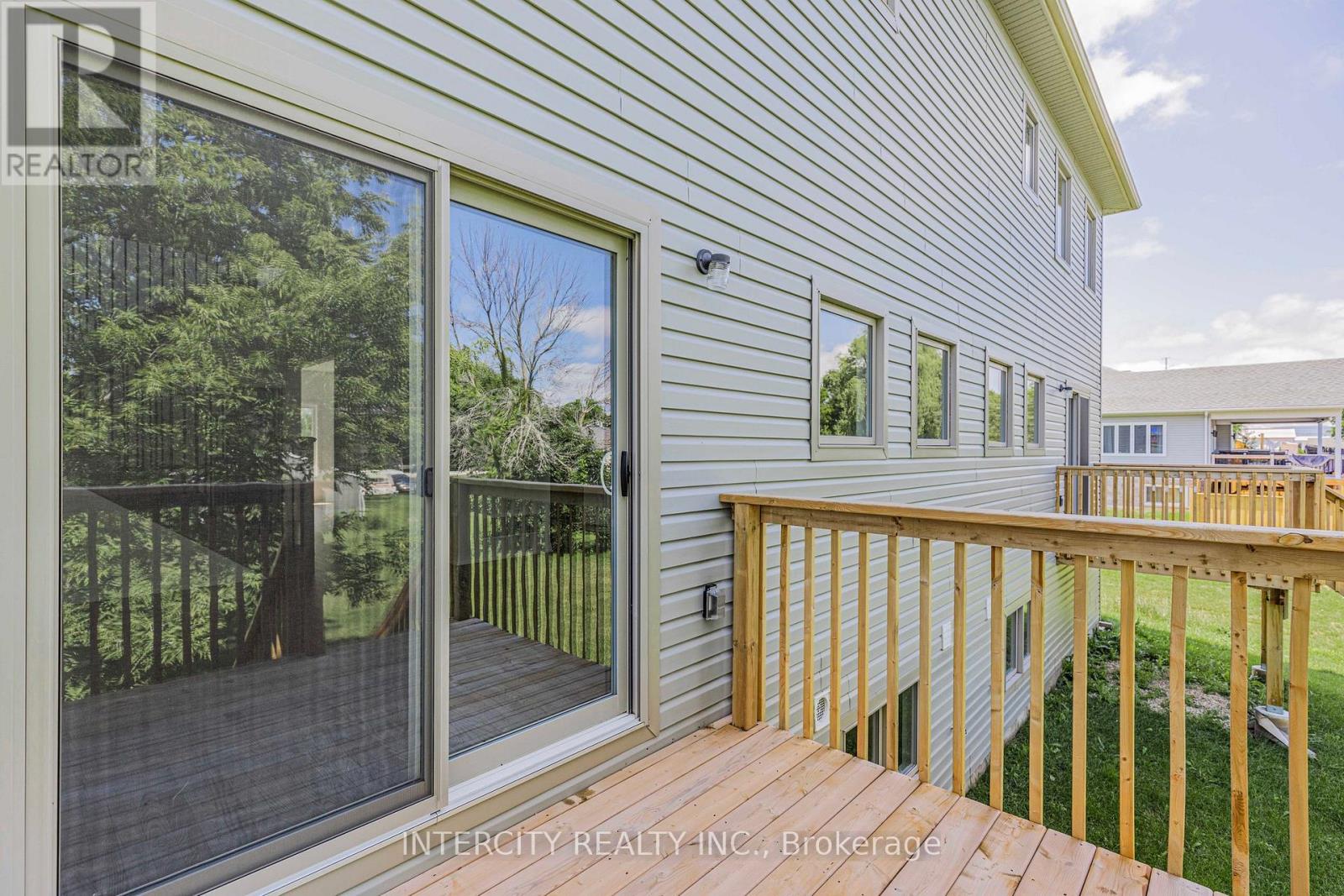 327 QUEBEC STREET - 33