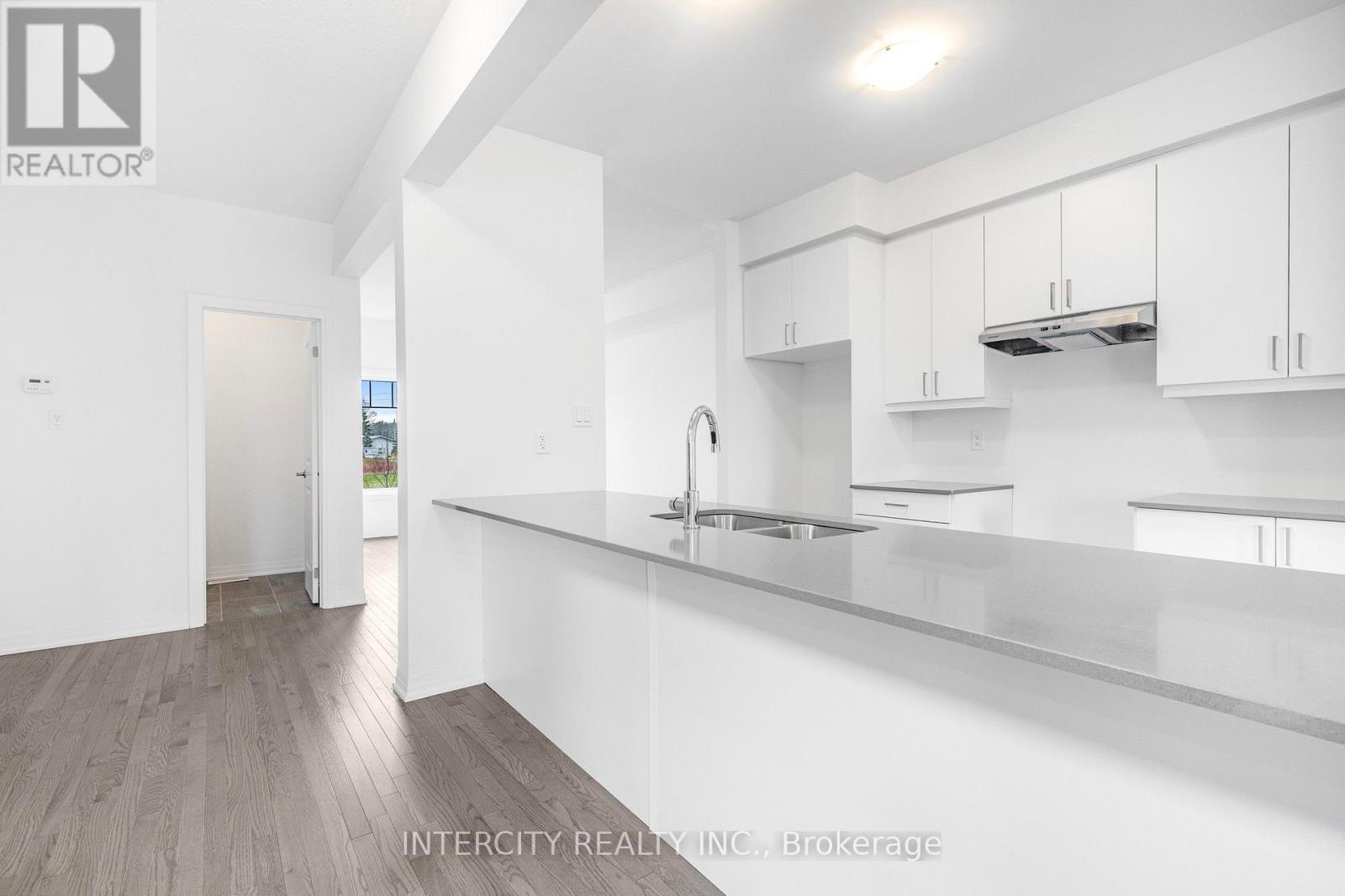 345 QUEBEC STREET - 9
