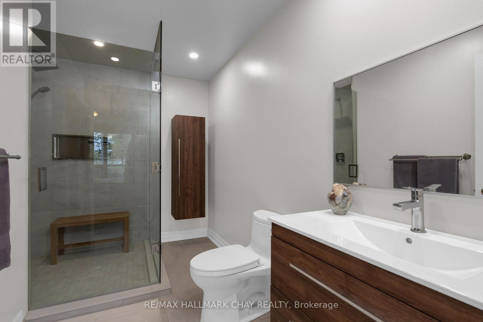 #308 6 TORONTO STREET - 17