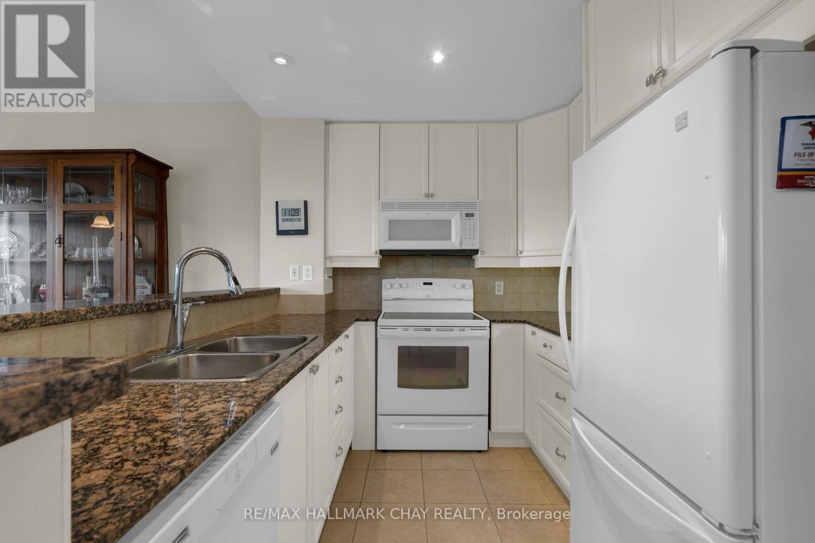 #308 6 TORONTO STREET - 5