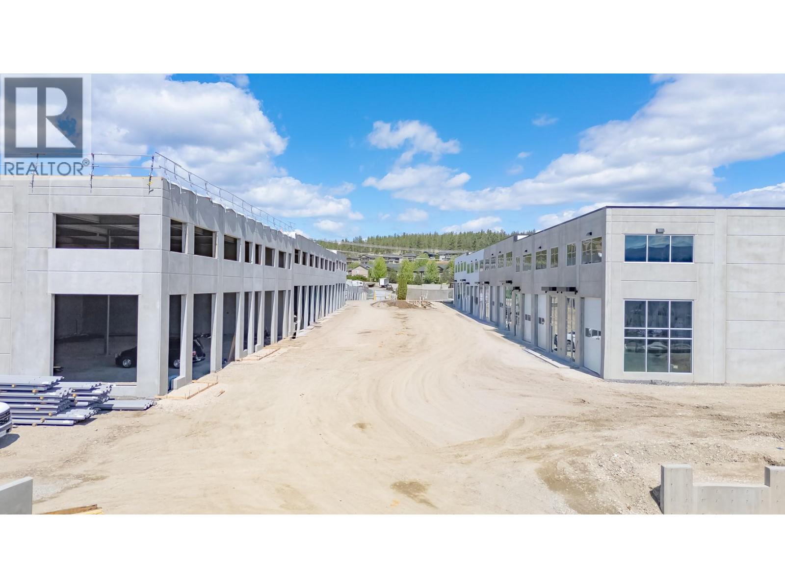1 3179 Appaloosa Road, Kelowna
