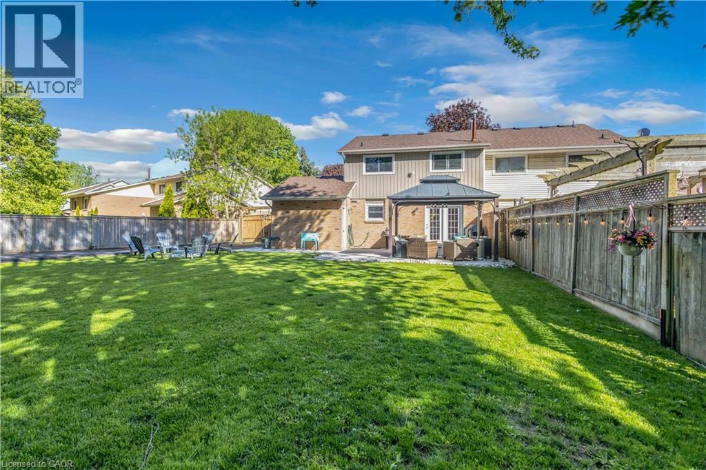 423 KNIGHTSBRIDGE Crescent - 34