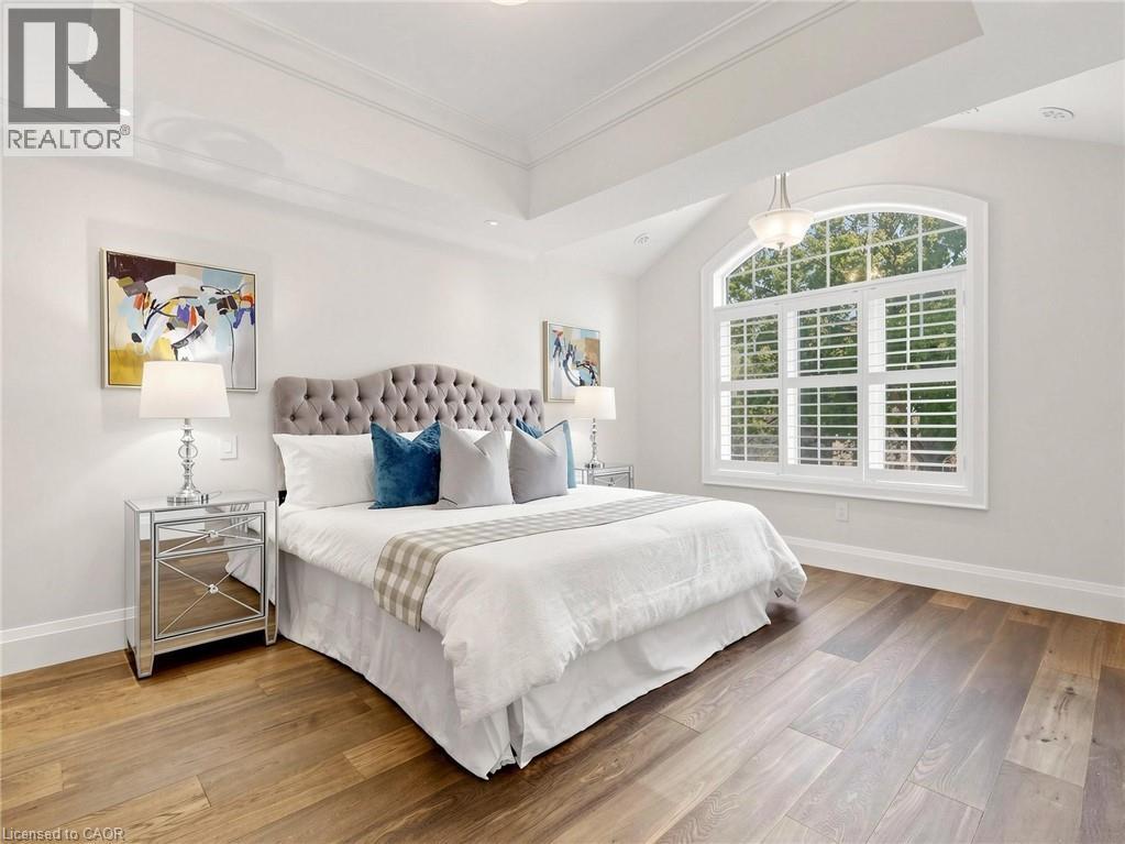 315 WILSON Street W - 21