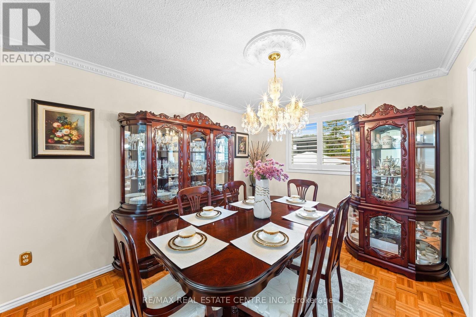 24 LINKDALE ROAD - 18