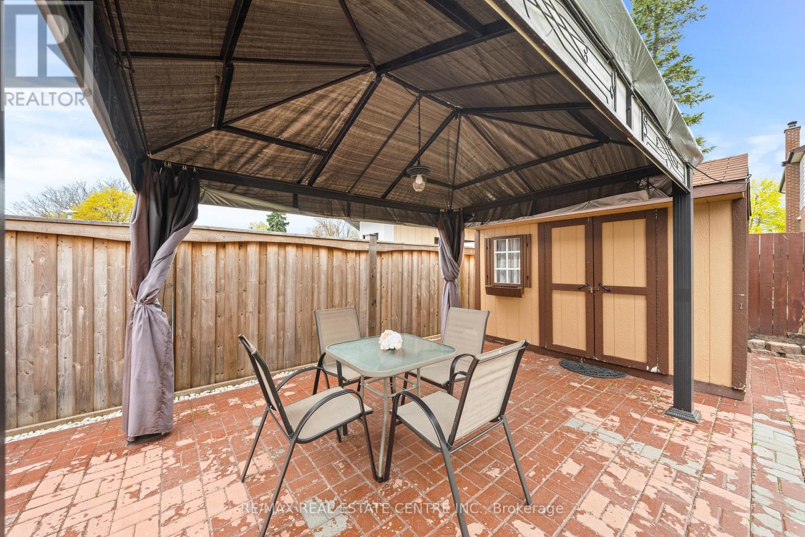 24 LINKDALE ROAD - 46