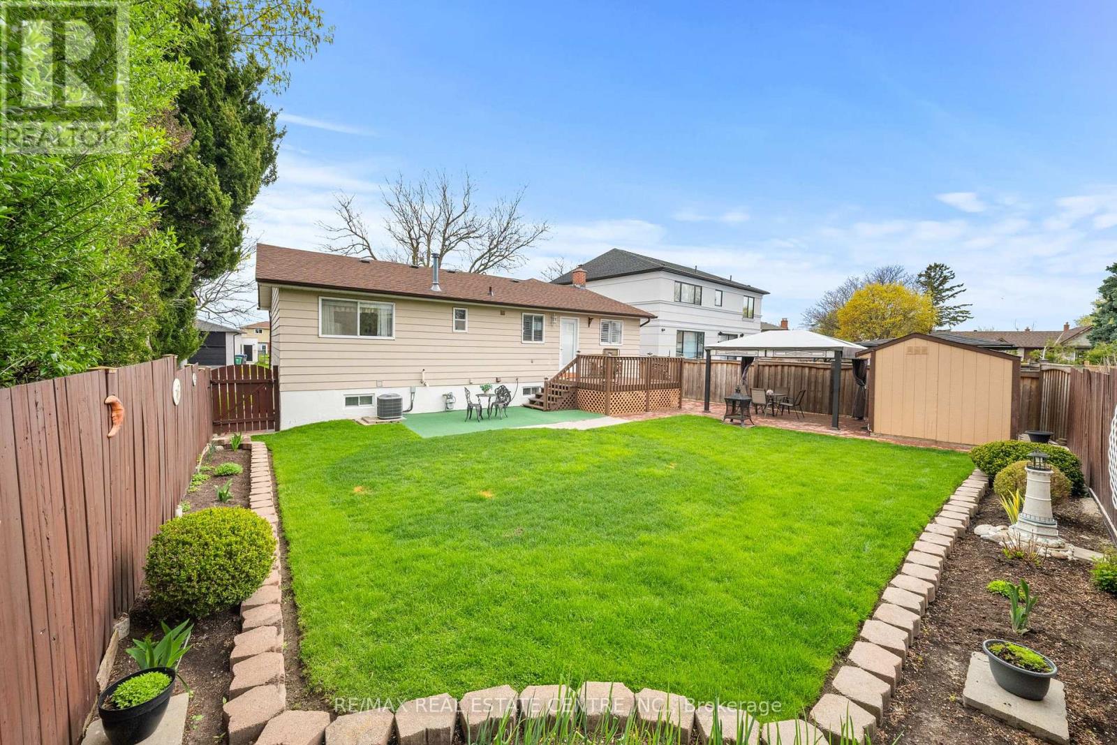 24 LINKDALE ROAD - 49