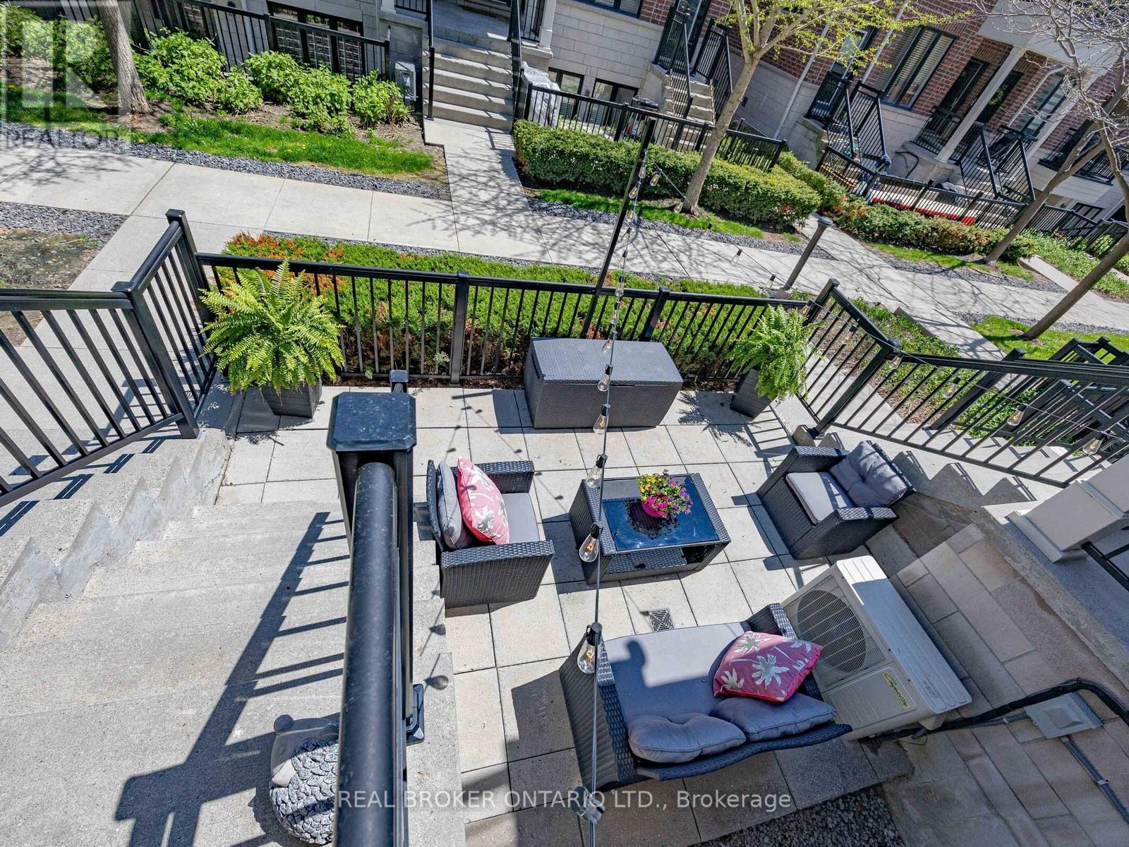 #88 30 CARNATION AVENUE - 19
