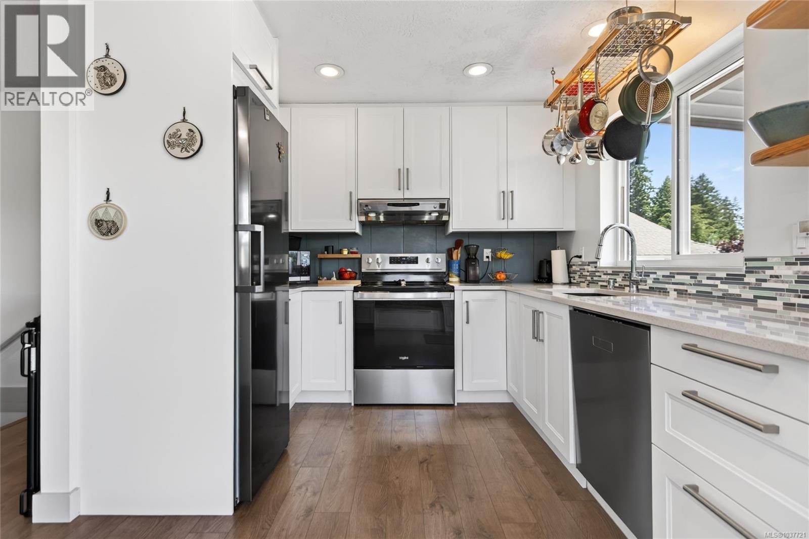 1425 Sabre Crt, Comox