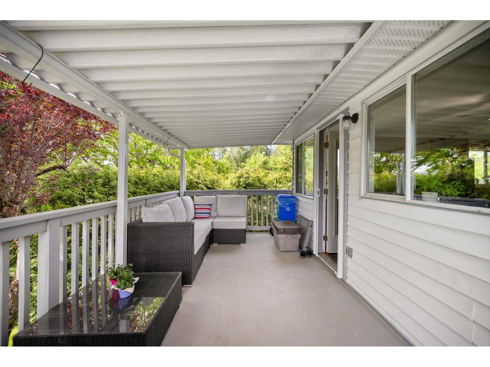 8965 213 STREET, Langley