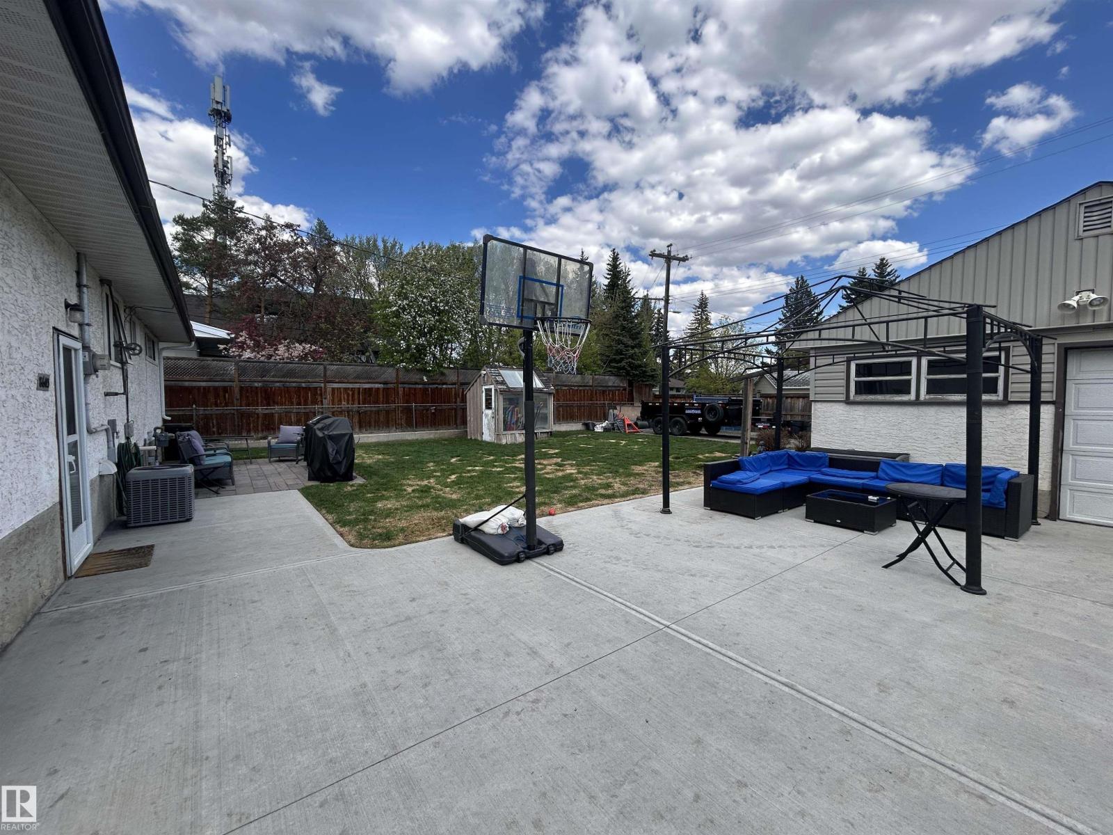 8603 149 ST NW - 24