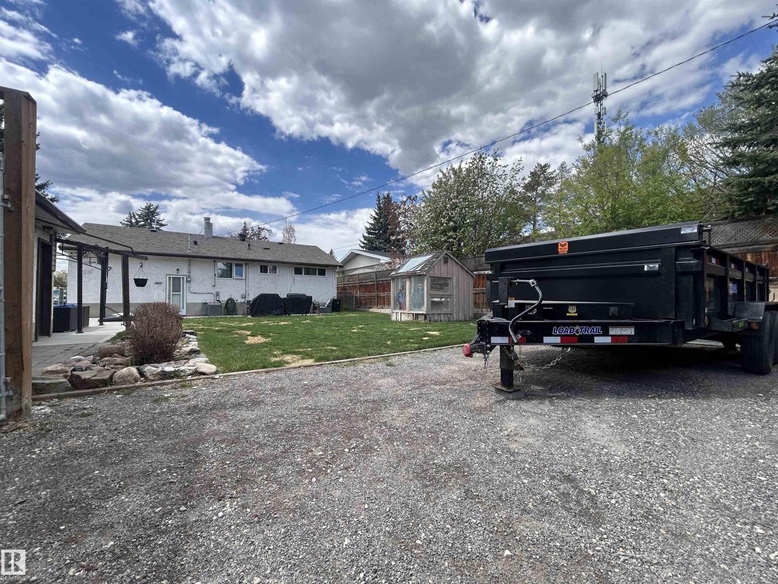 8603 149 ST NW - 29