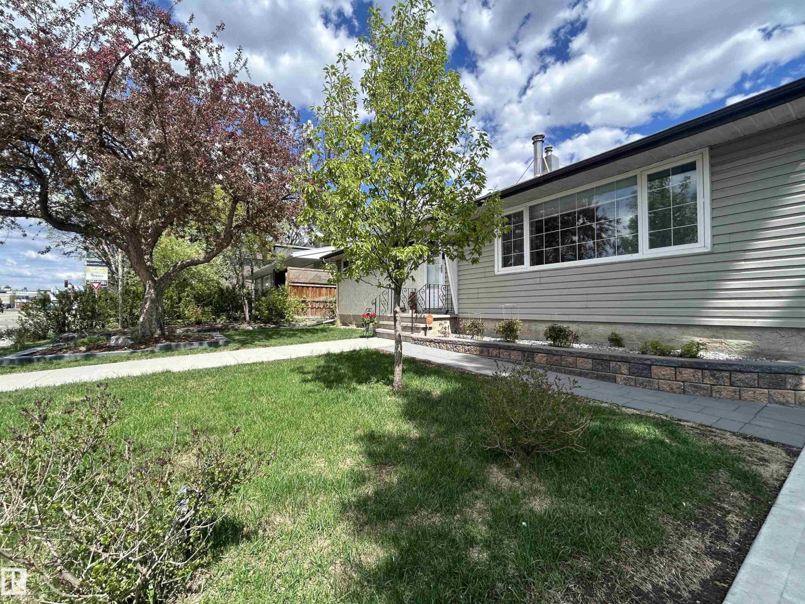 8603 149 ST NW - 2