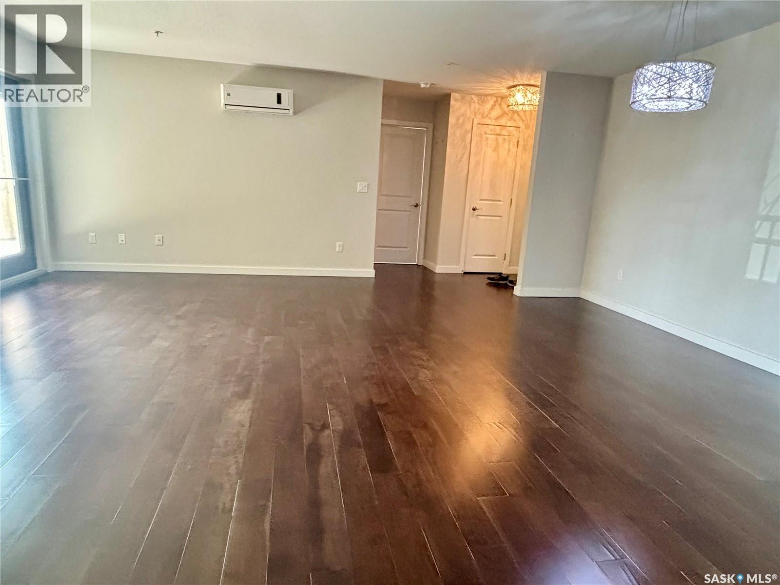 #117 211 LEDINGHAM STREET - 4