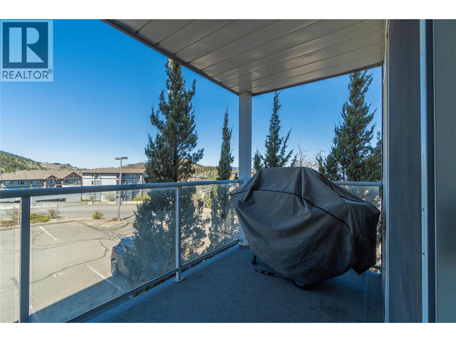 #217 1170 HUGH ALLAN Drive - 7