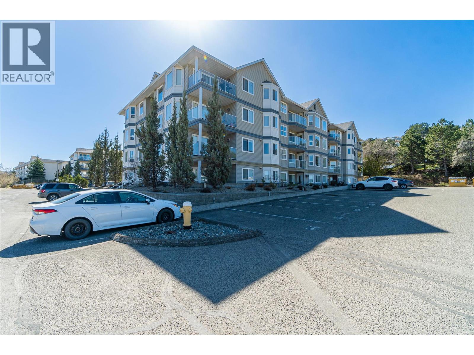 #217 1170 HUGH ALLAN Drive - 19