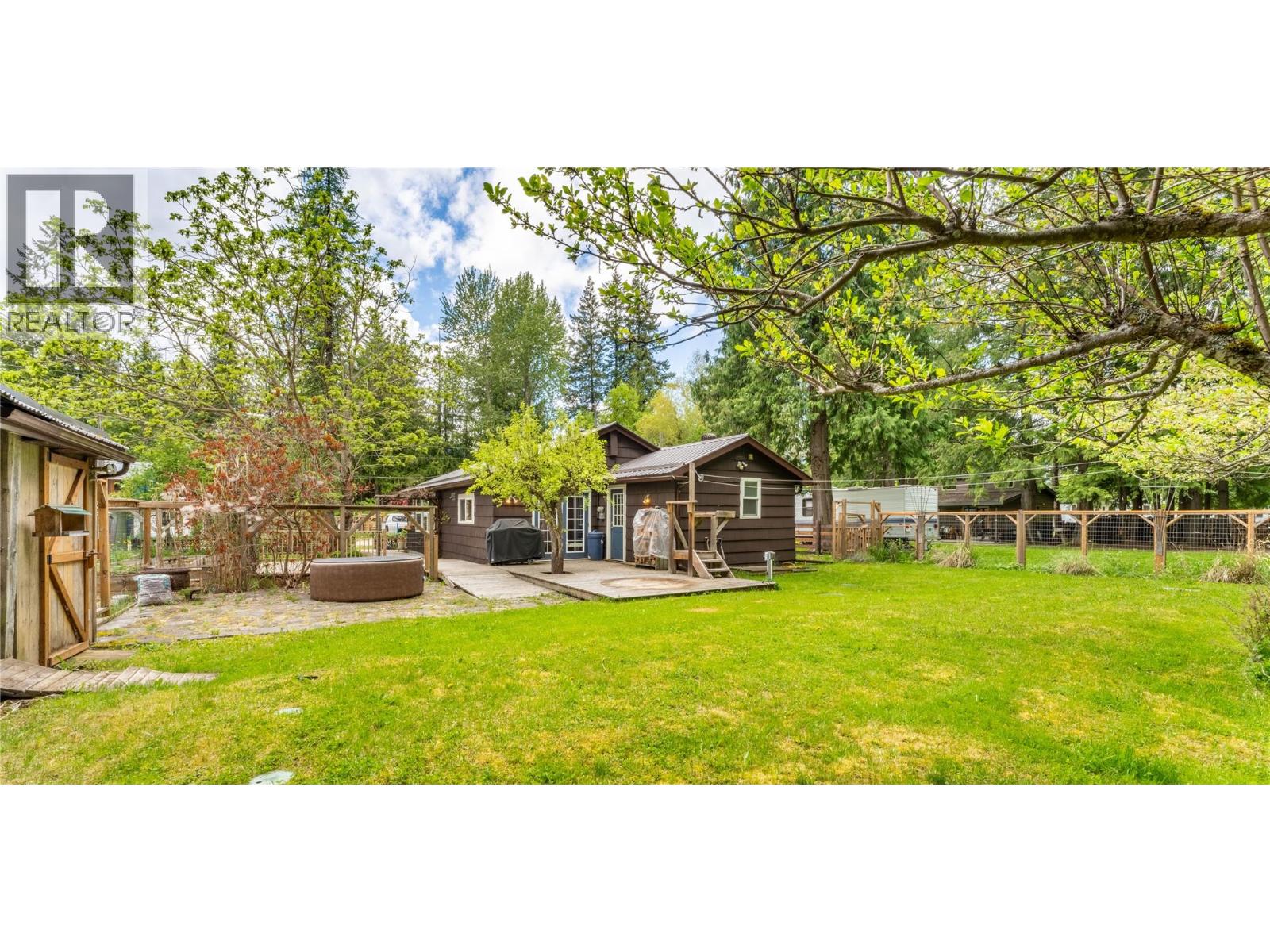 1506 Campbell Avenue - 32