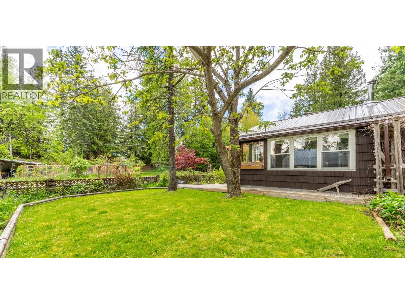 1506 Campbell Avenue - 37