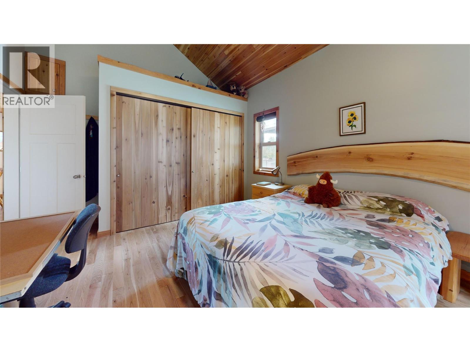 3286 Hurstfield Road - 19