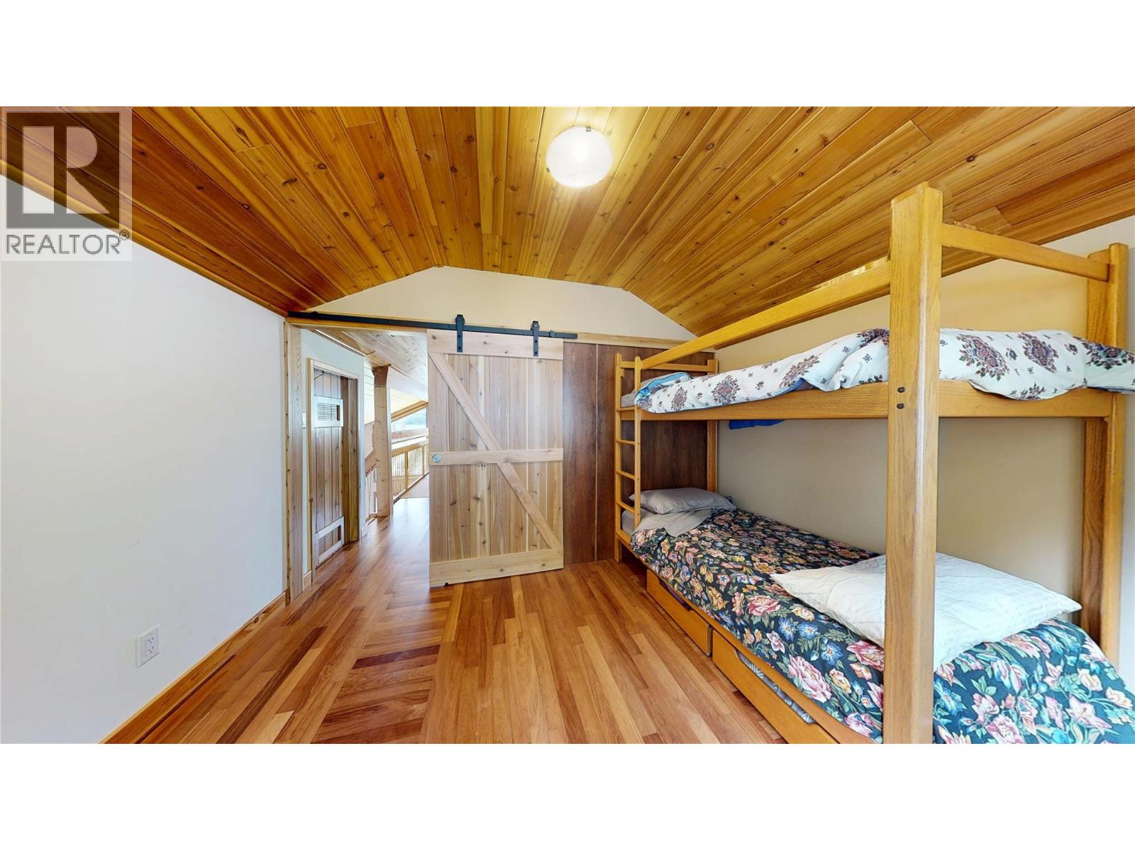 3286 Hurstfield Road - 24