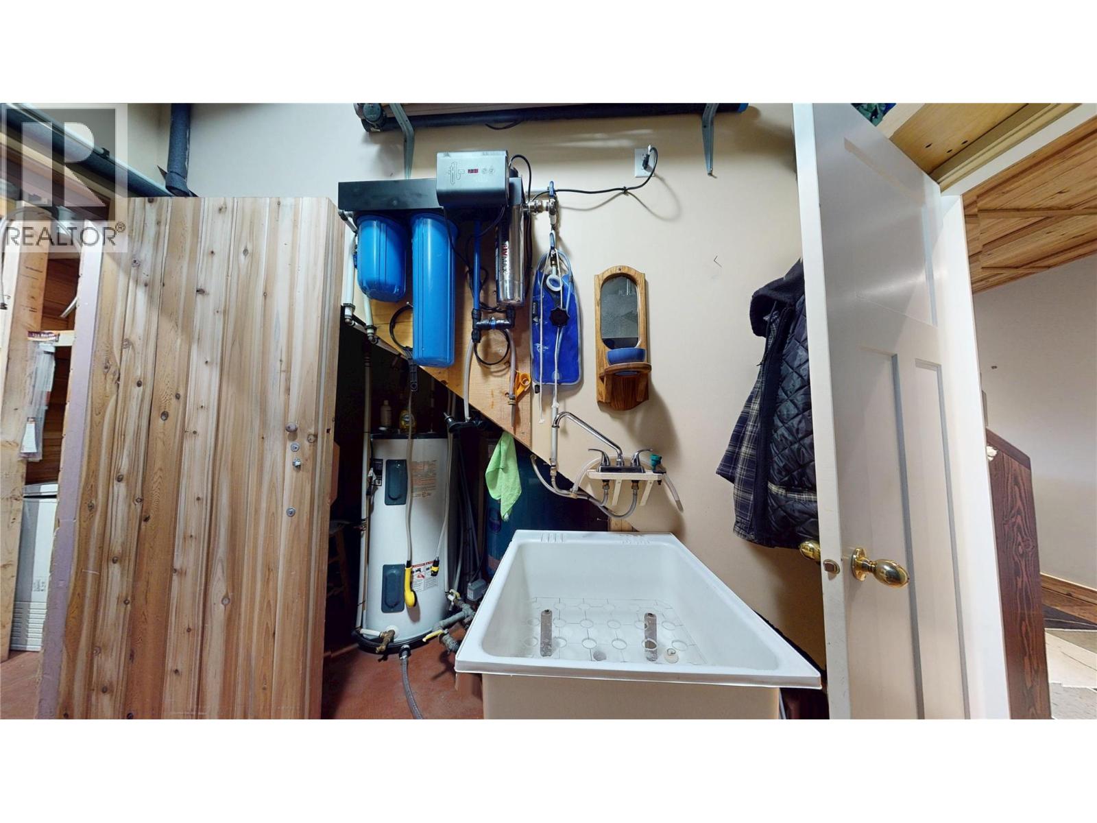 3286 Hurstfield Road - 34