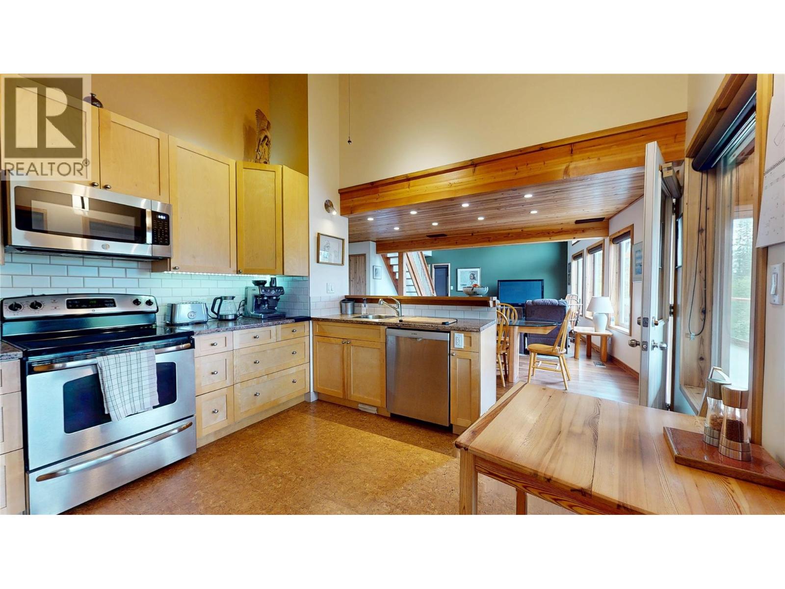 3286 Hurstfield Road, Blind Bay