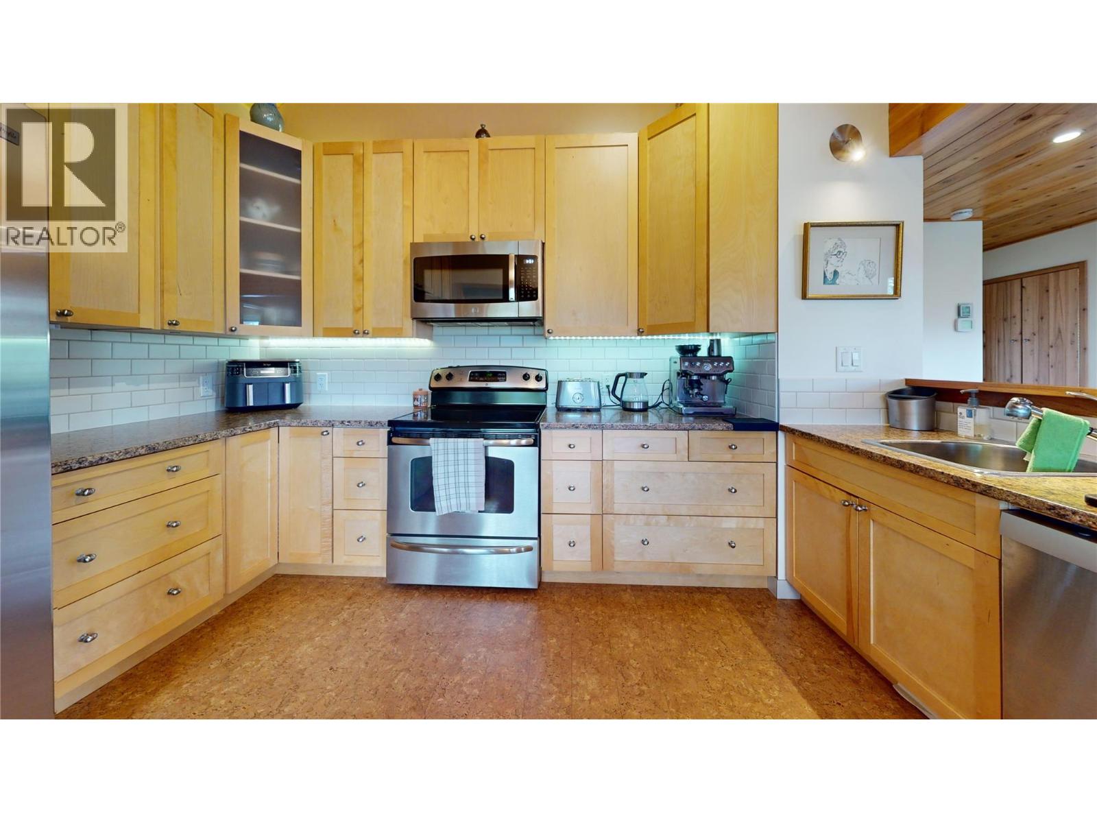 3286 Hurstfield Road - 11