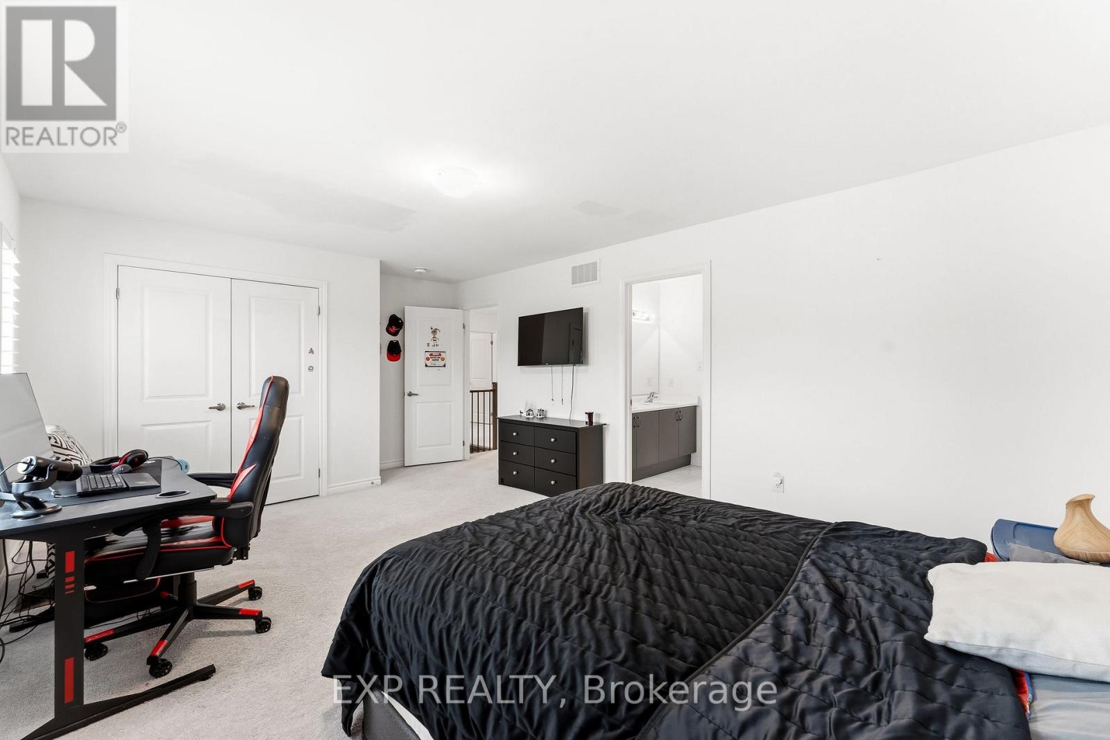 22 CONNOLLY ROAD - 27