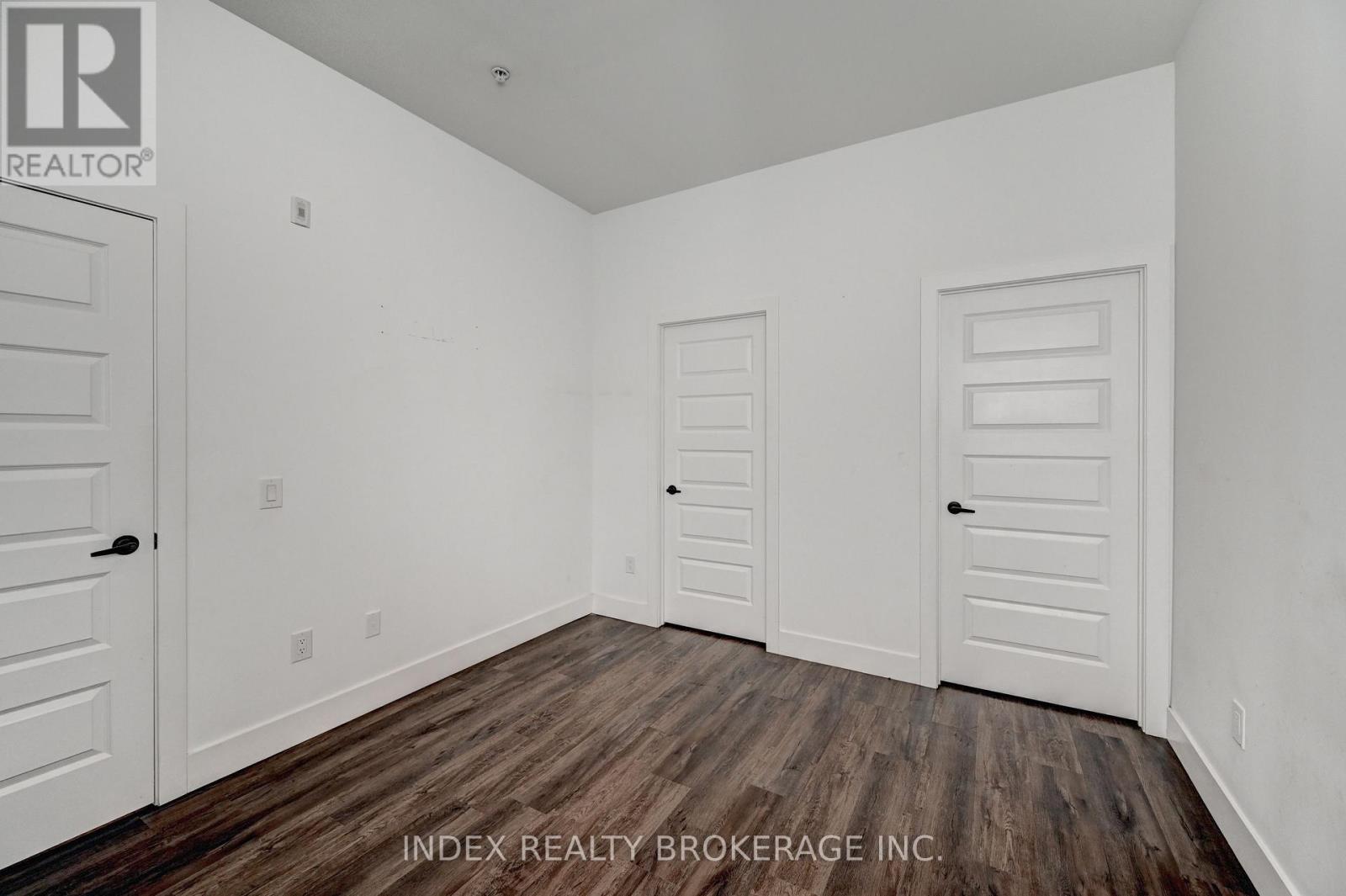 #108 26 LOWES STREET - 23