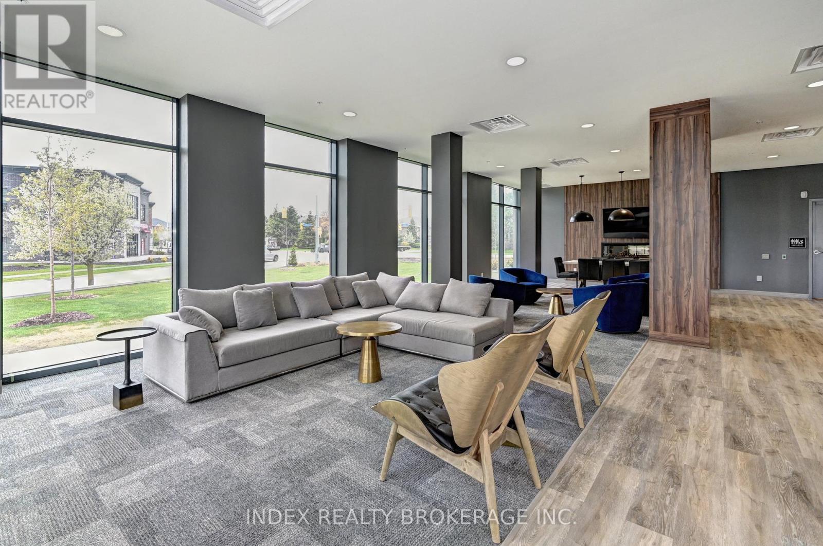 #108 26 LOWES STREET - 39