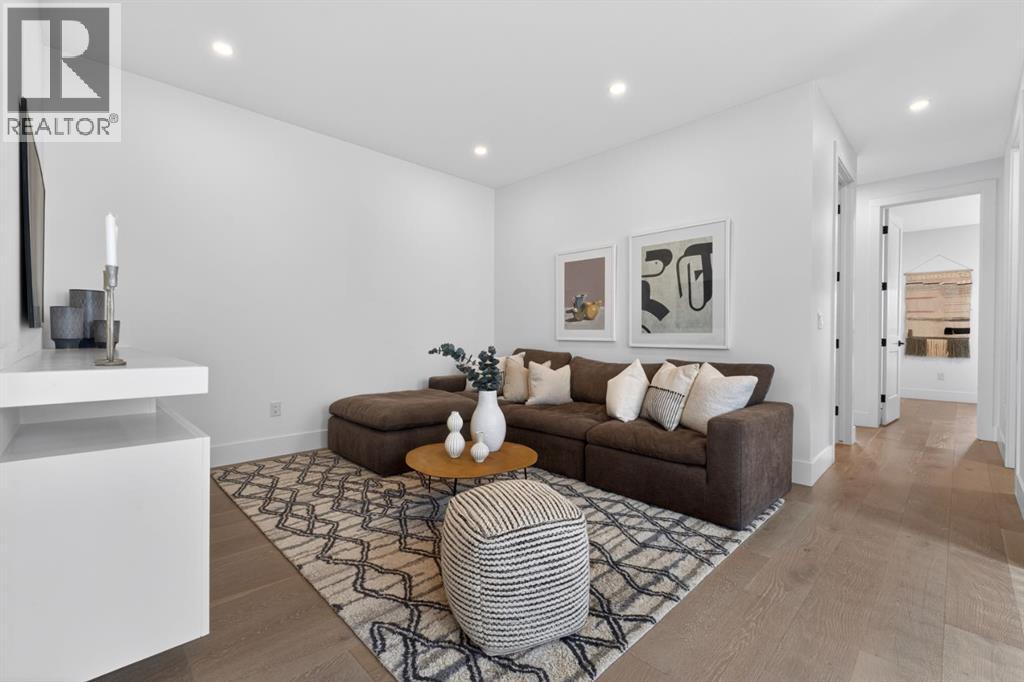 2506 20 Street SW - 11
