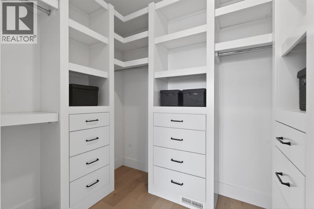 2506 20 Street SW - 14