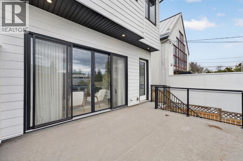 2506 20 Street SW - 27