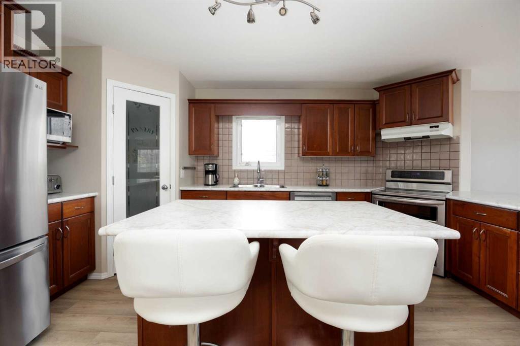 104 Potts Bay, Fort McMurray