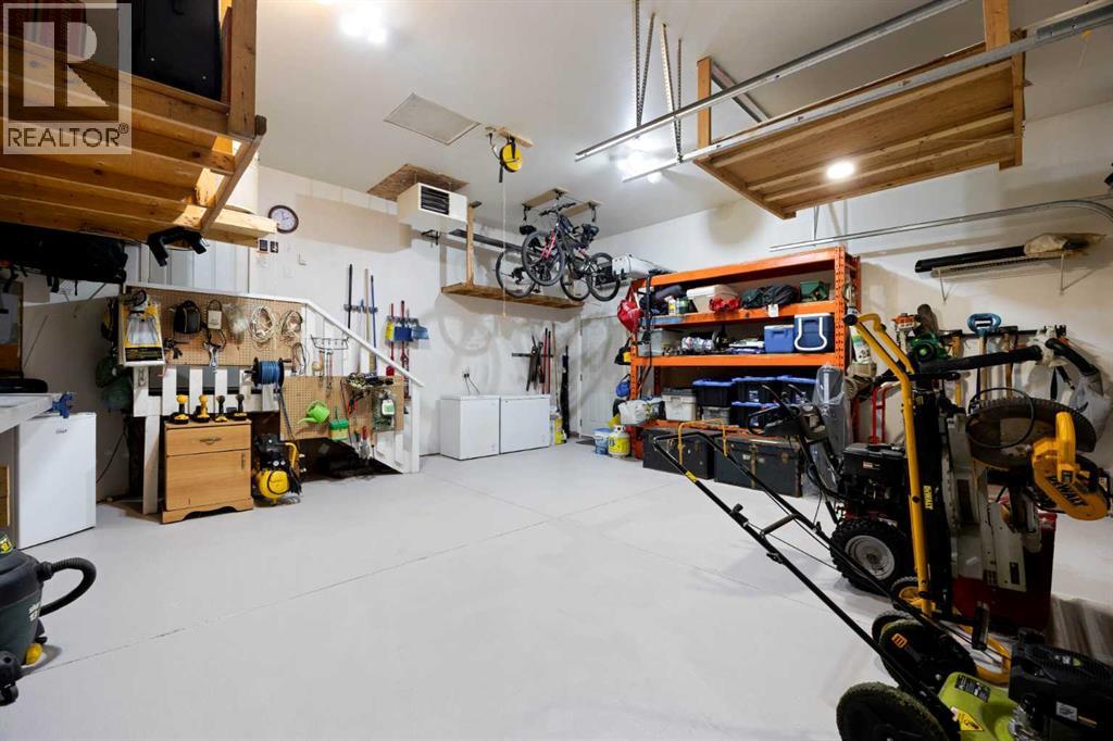 104 Potts Bay, Fort McMurray