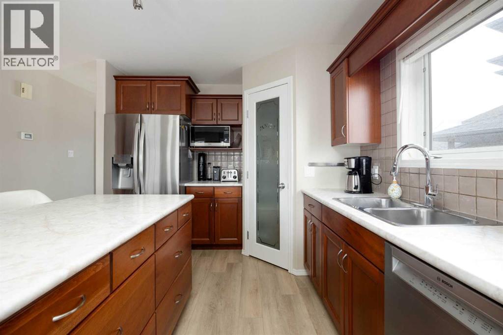 104 Potts Bay, Fort McMurray