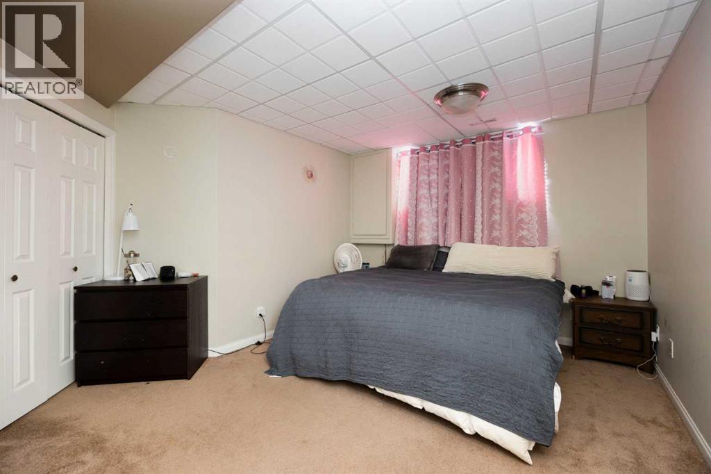 104 Potts Bay, Fort McMurray