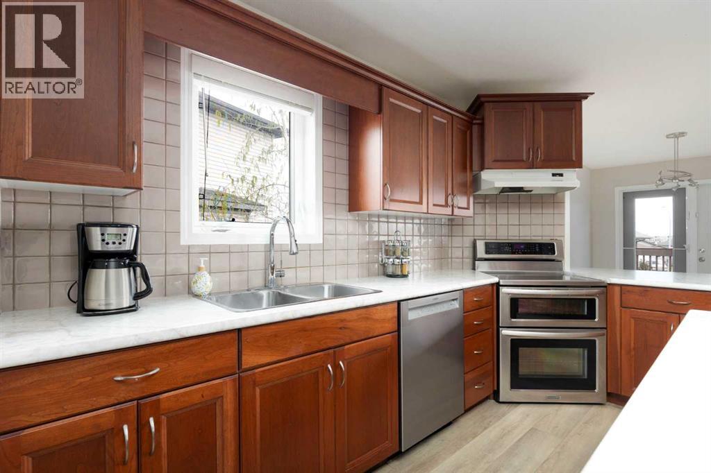 104 Potts Bay, Fort McMurray