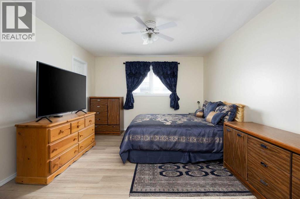 104 Potts Bay, Fort McMurray