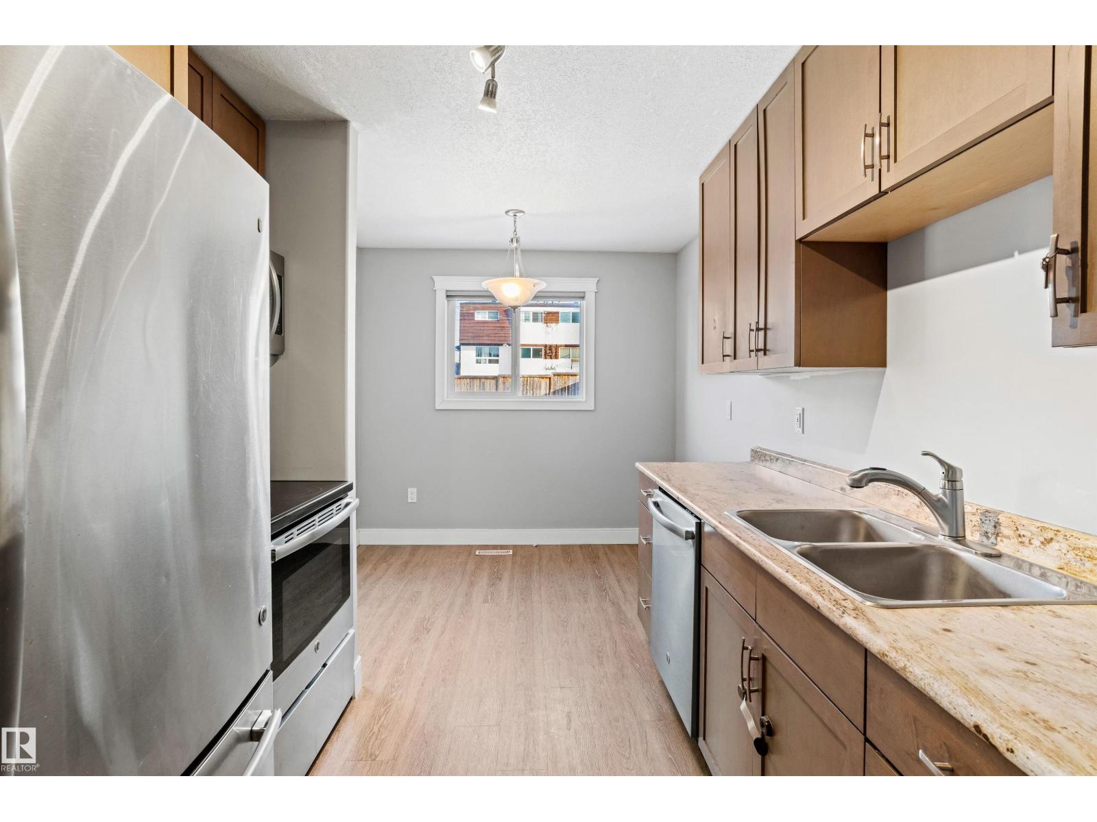 914 9 ST - 35