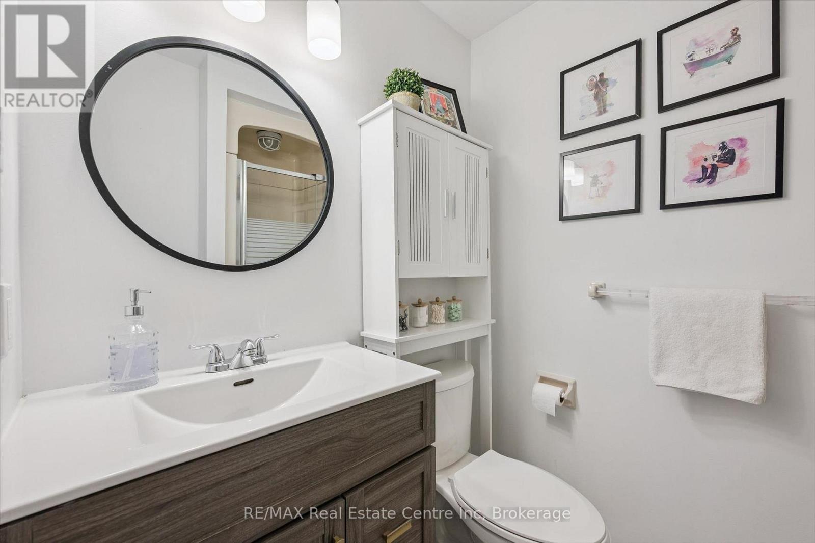 #3 106 WOODLAWN ROAD E - 12