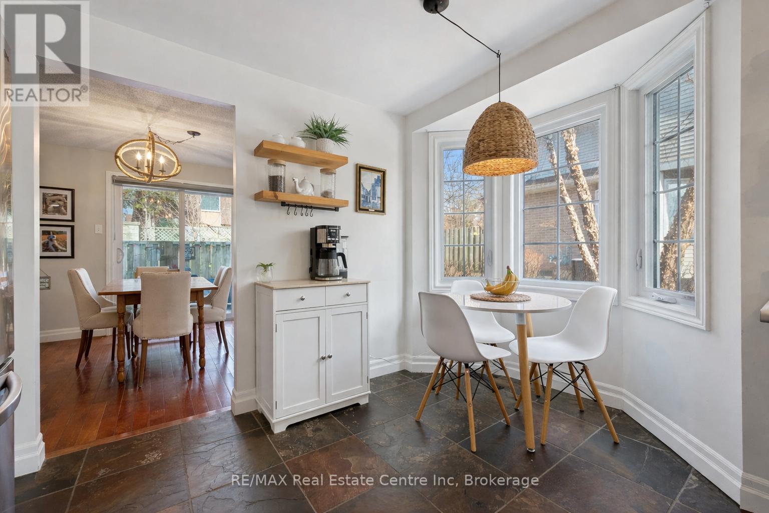 #3 106 WOODLAWN ROAD E - 7