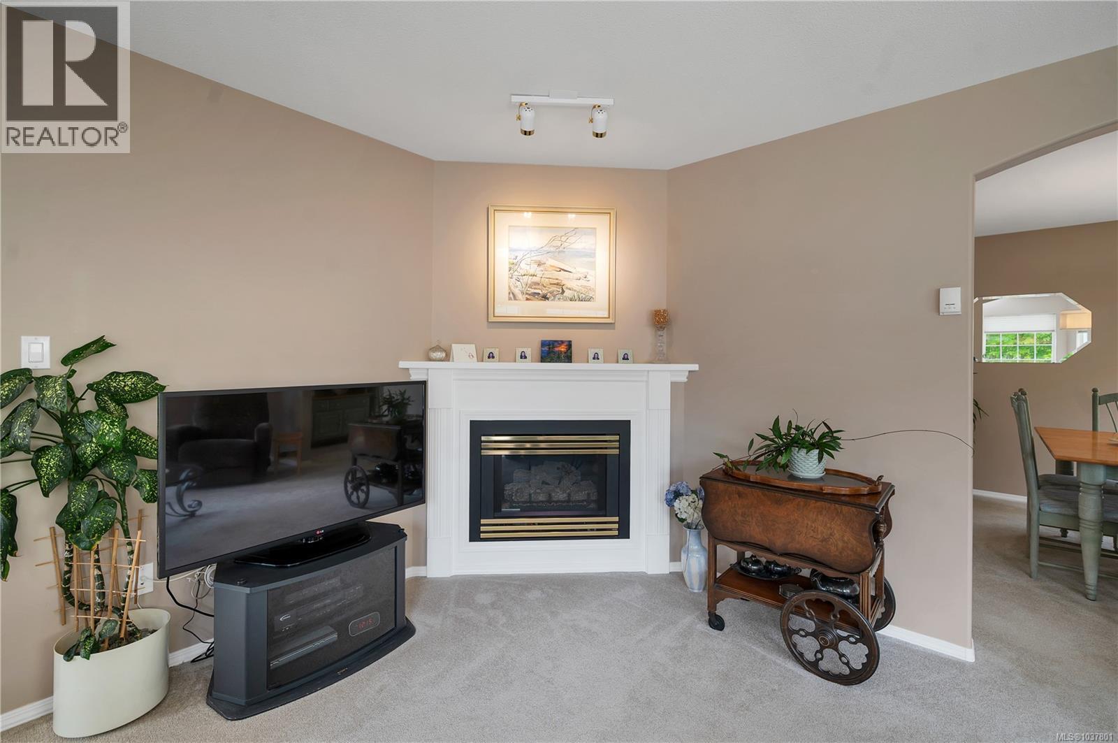 658 Windsor Pl - 6